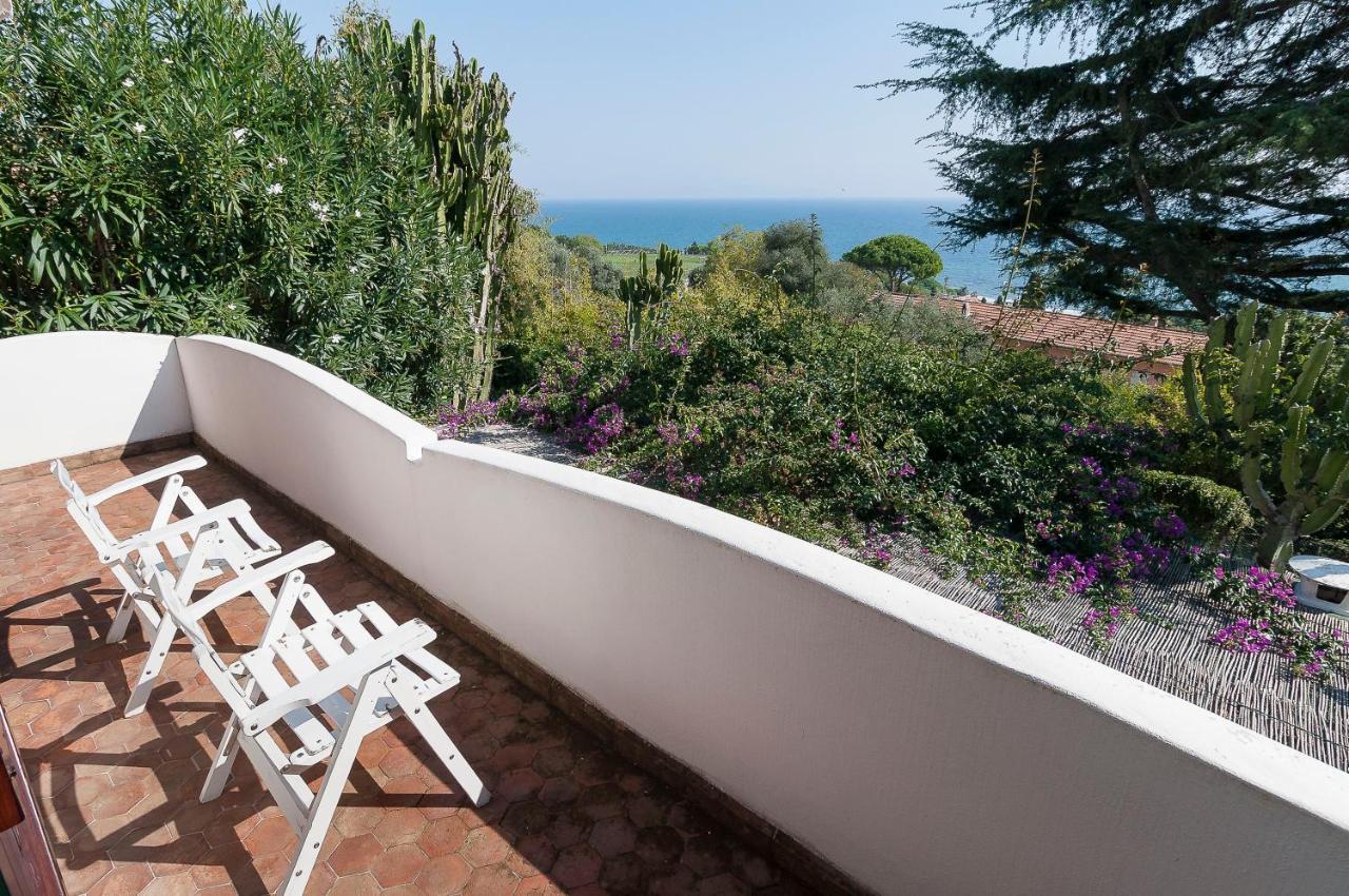 La Bouganville San Felice Circeo Esterno foto